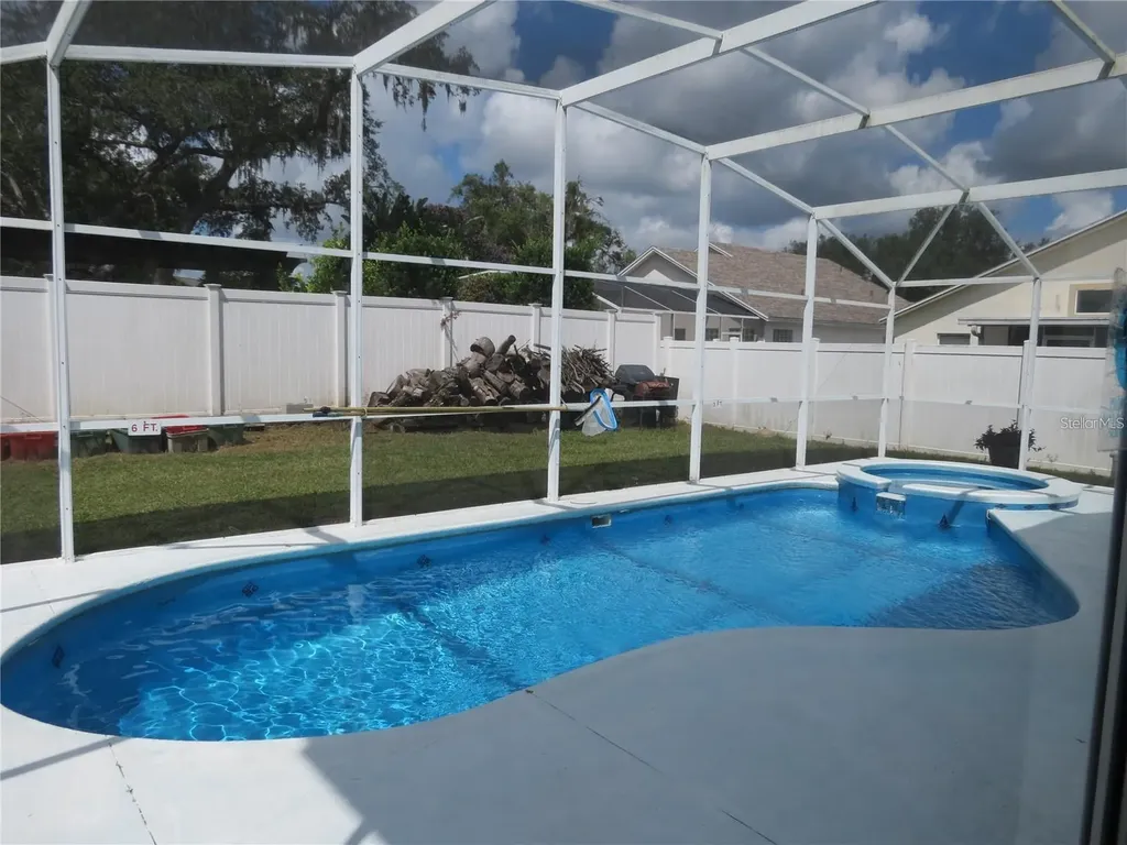 151 Pinewood Drive Davenport FL 33896