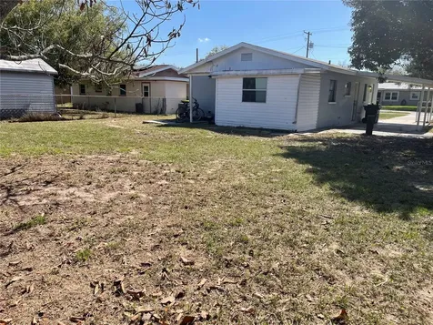 309 Center Street Auburndale FL 33823