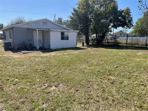 309 Center Street Auburndale FL 33823