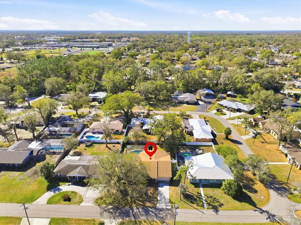 807 W Russell Drive Plant City FL 33563