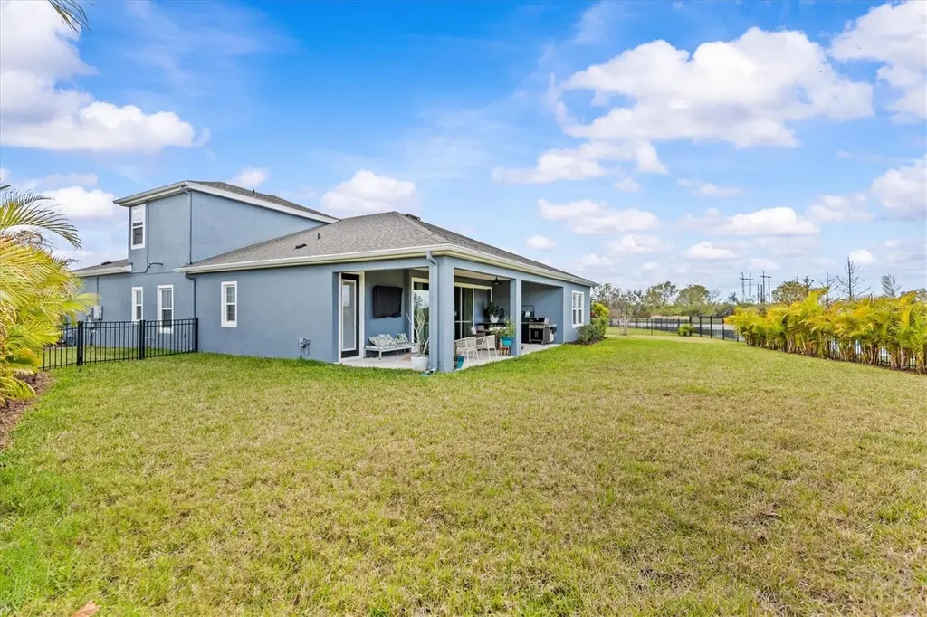 5448 Wayfarer Avenue Apollo Beach FL 33572