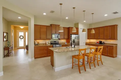 1634 Victoria Gardens Drive Deland FL 32724