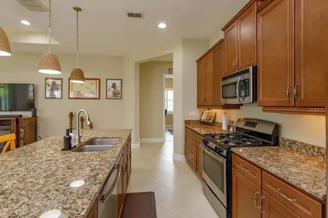 1634 Victoria Gardens Drive Deland FL 32724