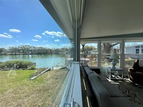 2055 S Floral Avenue Bartow FL 33830