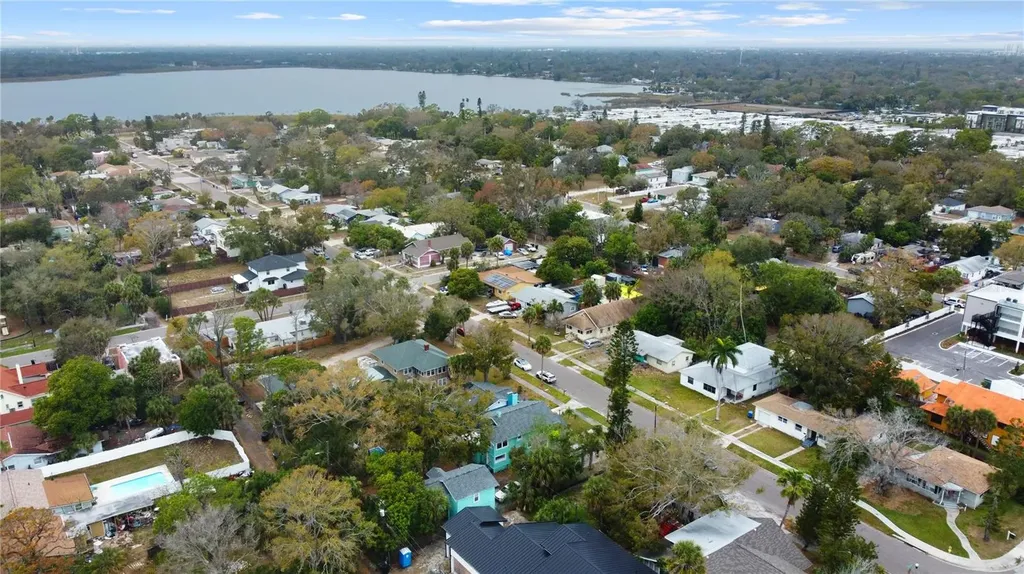 626 37th Avenue S St Petersburg FL 33705