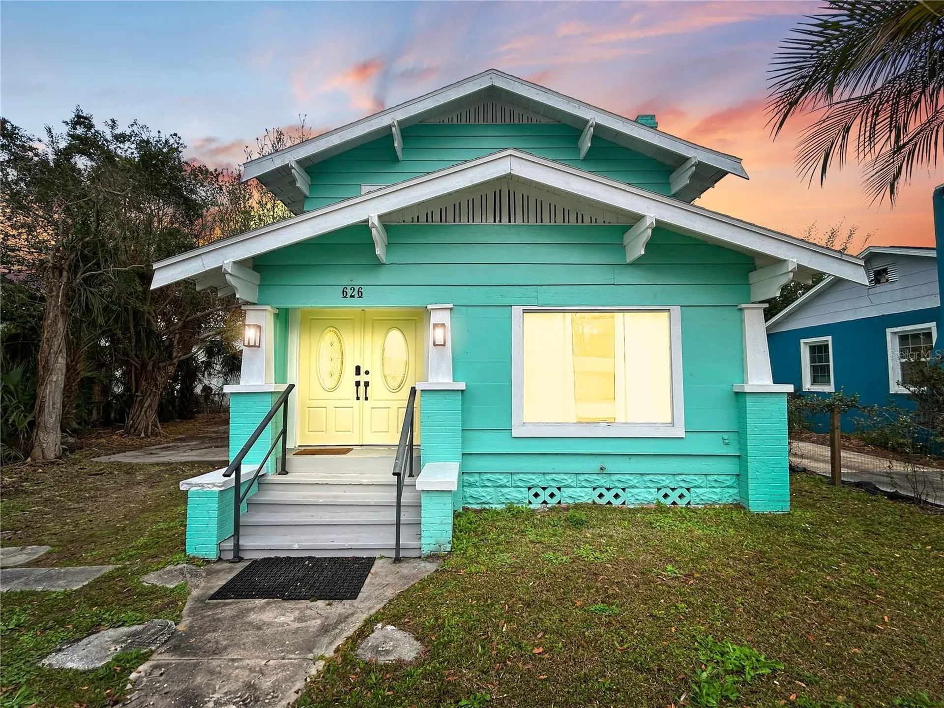 626 37th Avenue S St Petersburg FL 33705