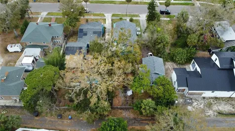 626 37th Avenue S St Petersburg FL 33705