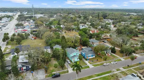 626 37th Avenue S St Petersburg FL 33705
