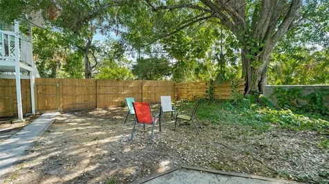 626 37th Avenue S St Petersburg FL 33705