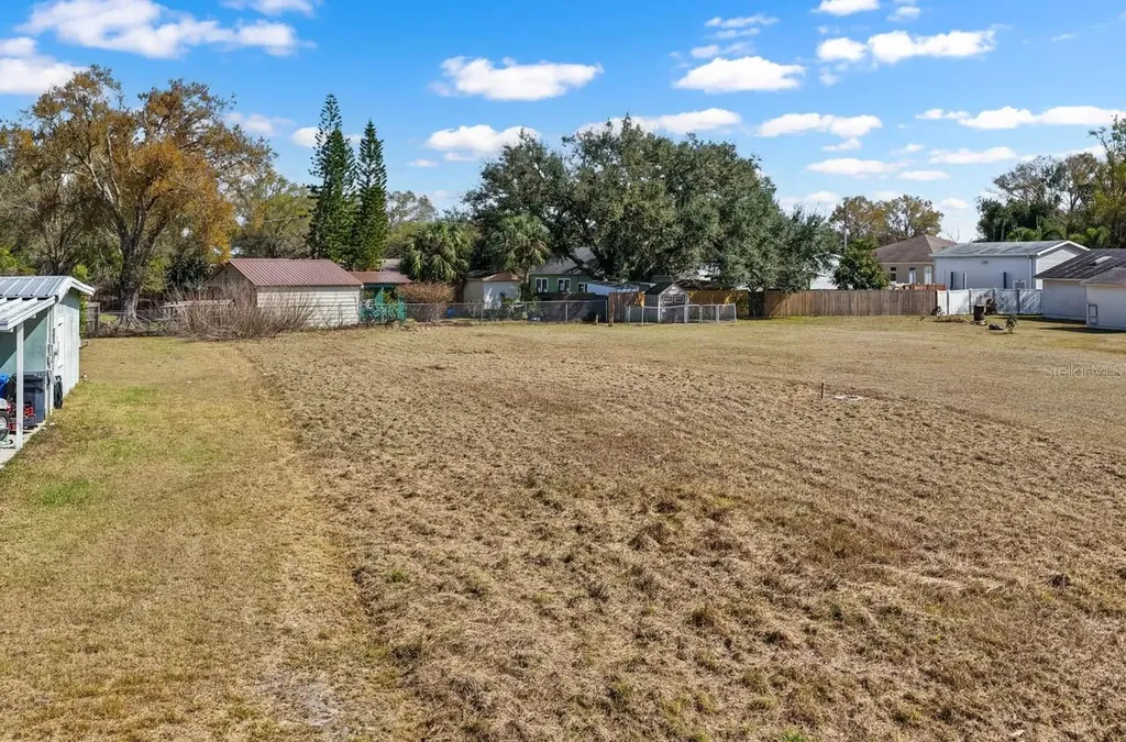 910 Lytle Street SW Ruskin FL 33570