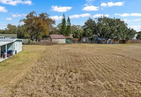910 Lytle St SW Ruskin FL 33570