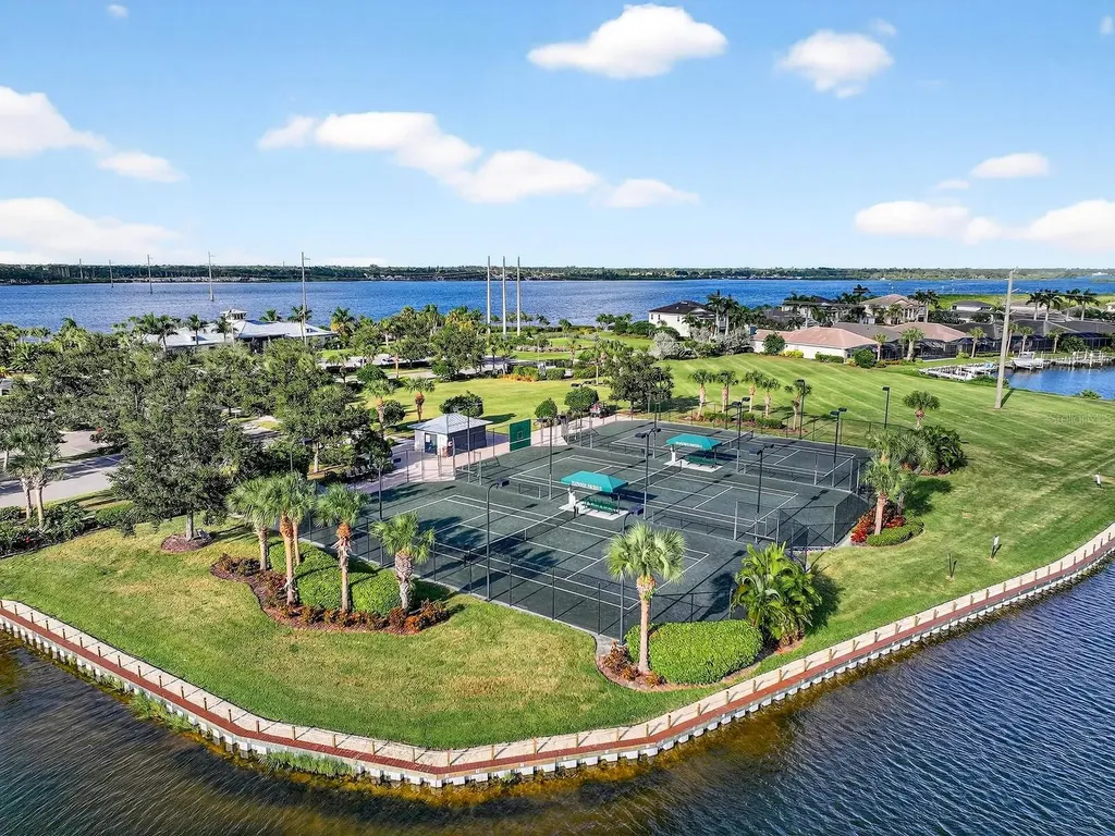 5611 Tidewater Preserve Boulevard Bradenton FL 34208
