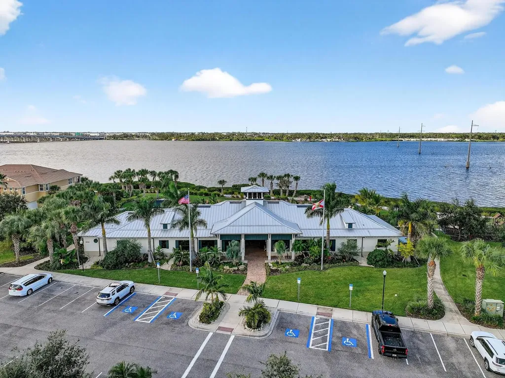 5611 Tidewater Preserve Boulevard Bradenton FL 34208