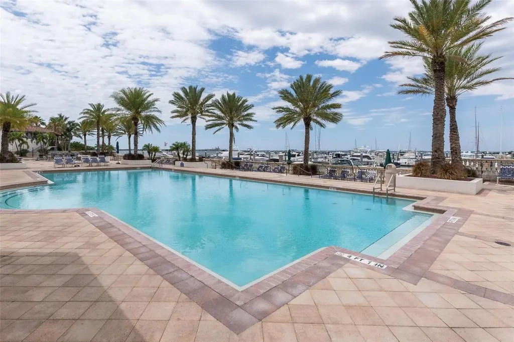 6031 Bowen Daniel Drive Tampa FL 33616