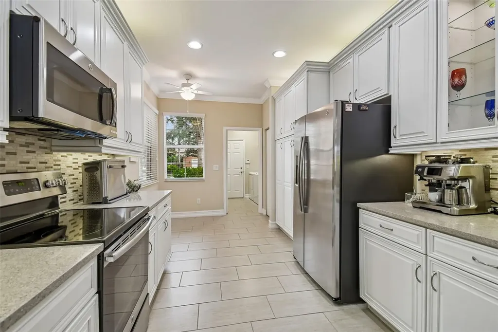 4913 Marble Springs Circle Wimauma FL 33598