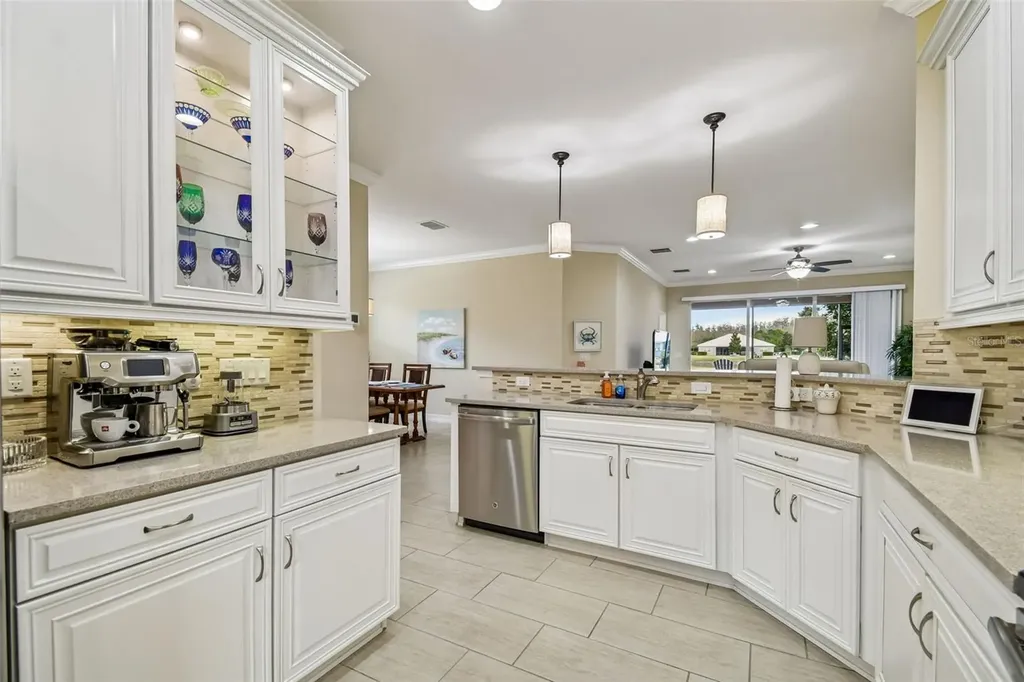 4913 Marble Springs Circle Wimauma FL 33598