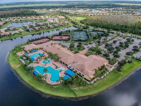 4913 Marble Springs Circle Wimauma FL 33598