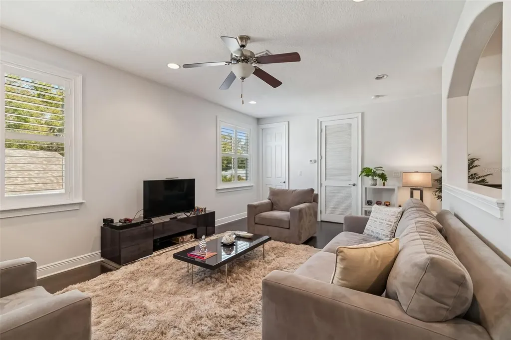 3610 E Clark Circle Tampa FL 33629