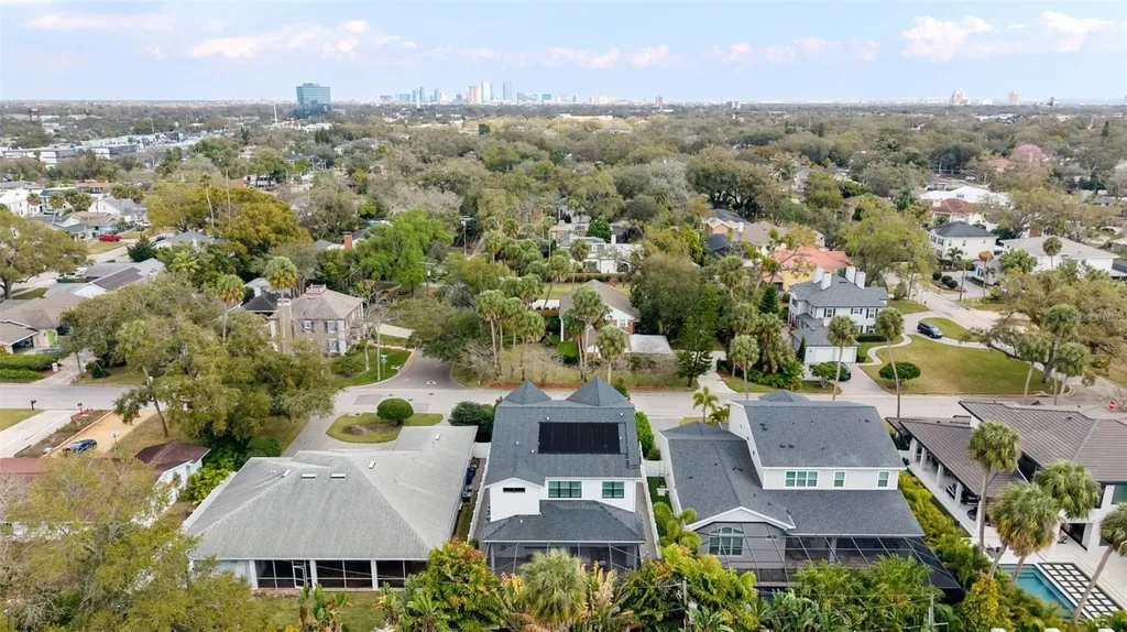 209 S Hubert Avenue Tampa FL 33609