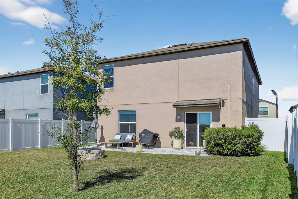 416 Royal Empress Drive Ruskin FL 33570