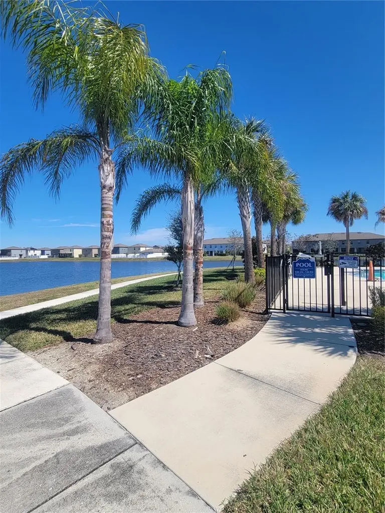 416 Royal Empress Drive Ruskin FL 33570