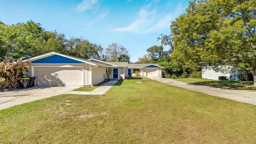 951 & 953 Beau Court Orange City FL 32763