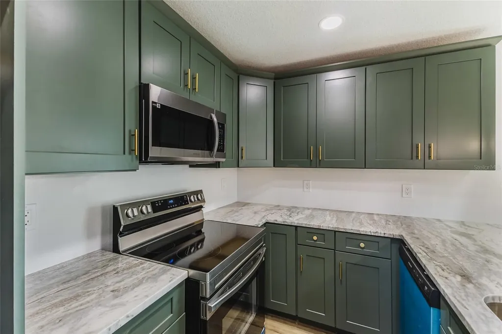 6254 Spinnaker Boulevard Englewood FL 34224