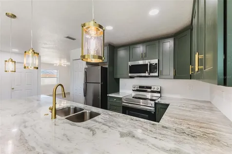 6254 Spinnaker Boulevard Englewood FL 34224