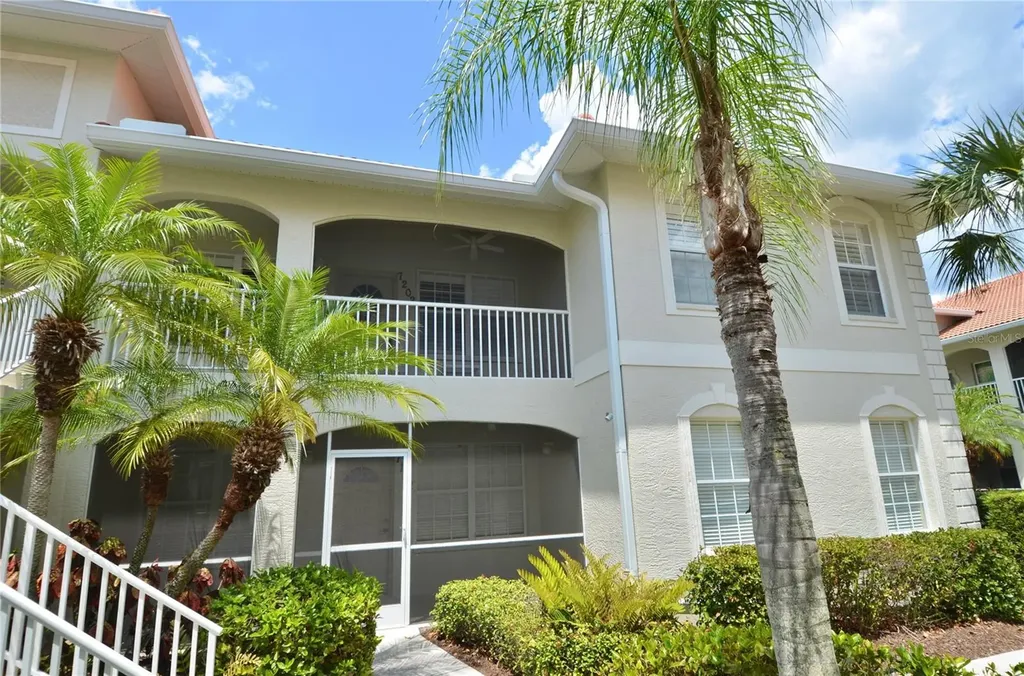 7202 L Pavia Boulevard Venice FL 34292