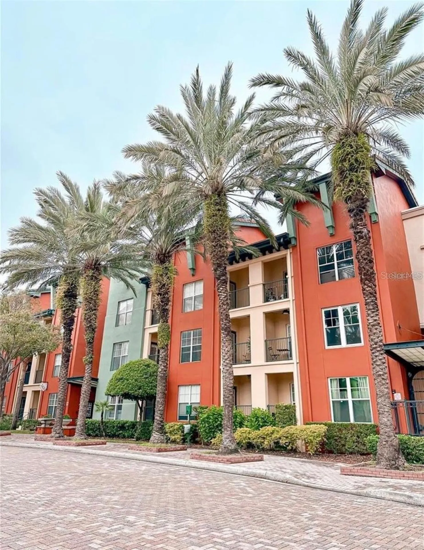 2320 W Azeele Street Tampa FL 33609