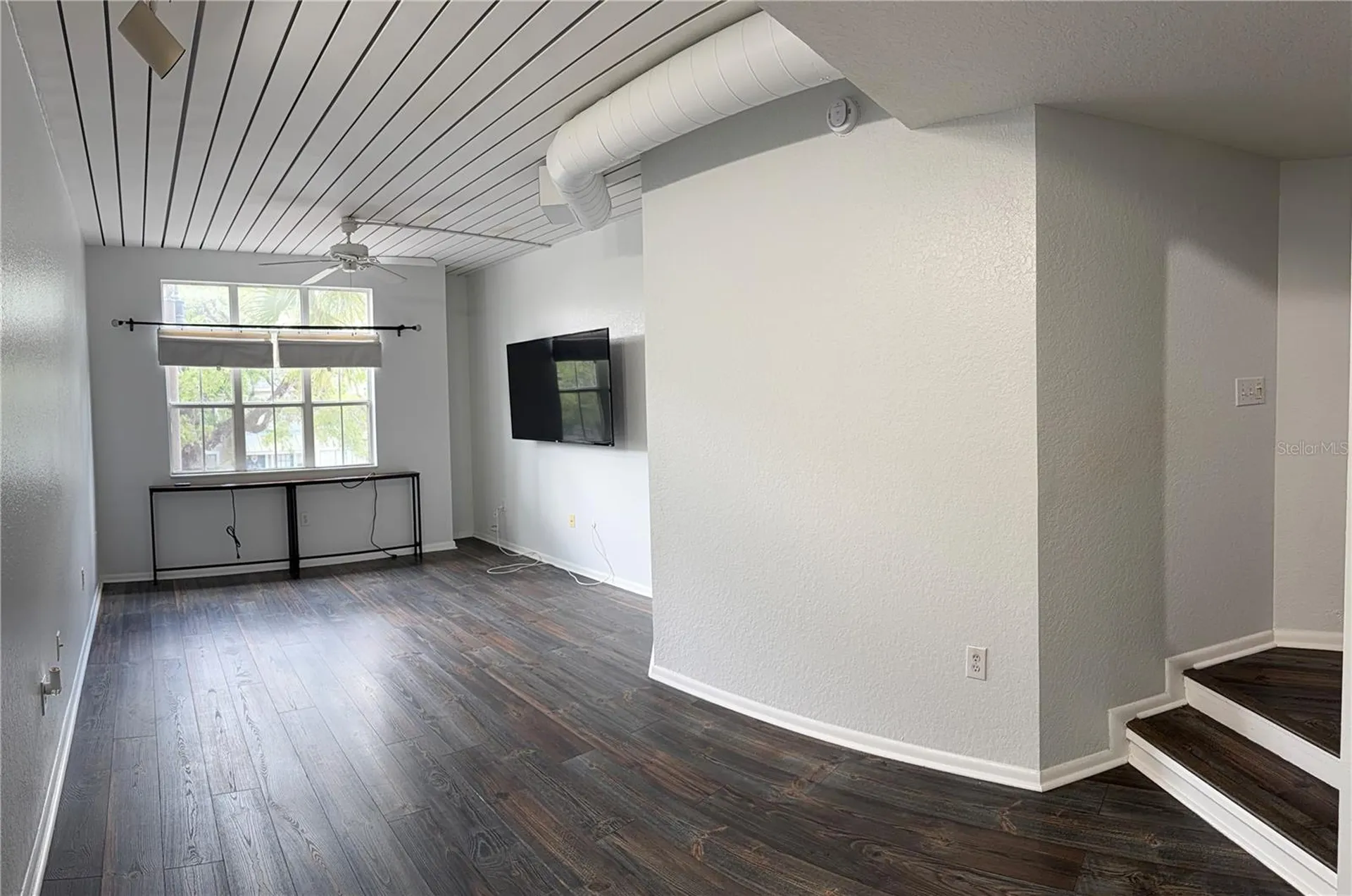 2320 W Azeele Street Tampa FL 33609