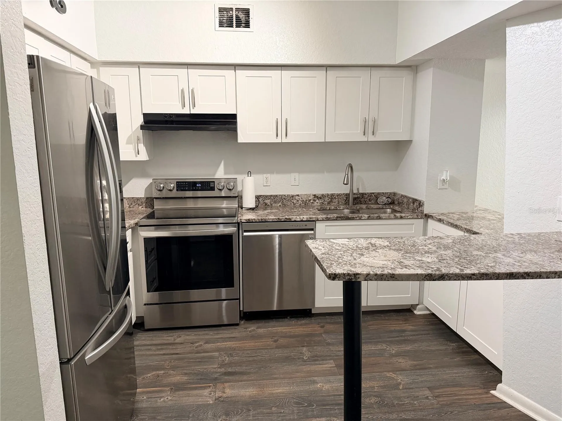 2320 W Azeele Street Tampa FL 33609
