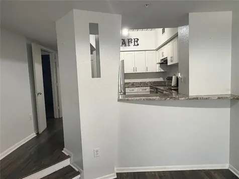 2320 W Azeele Street Tampa FL 33609