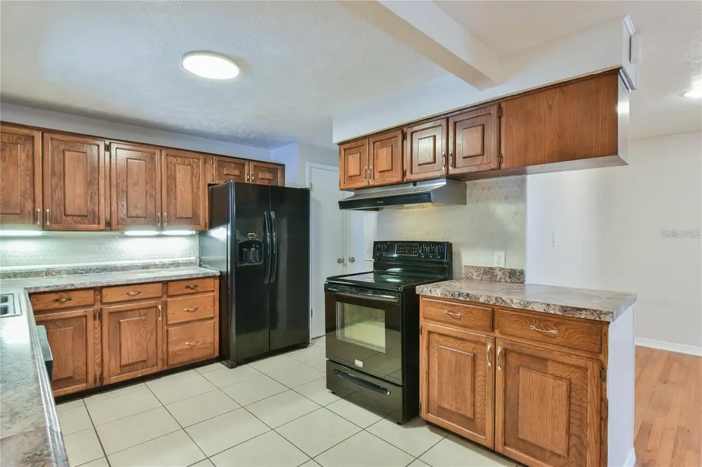 1828 SE Lake Weir Avenue Ocala FL 34471