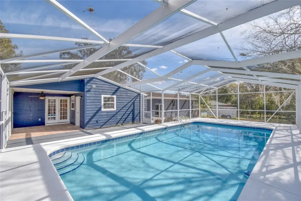 1828 SE Lake Weir Avenue Ocala FL 34471