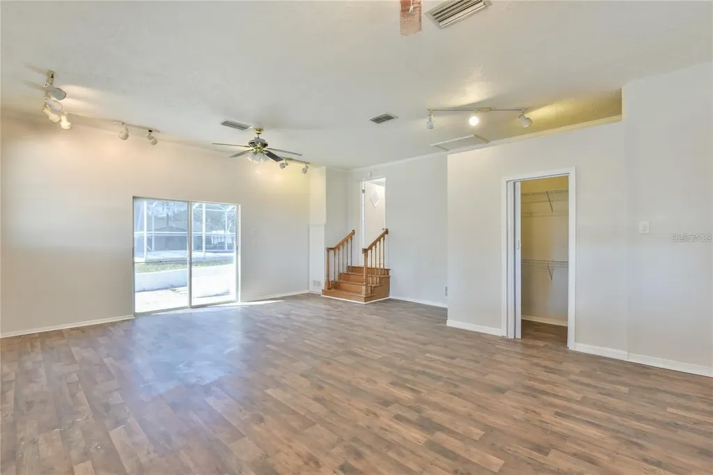 1828 SE Lake Weir Avenue Ocala FL 34471