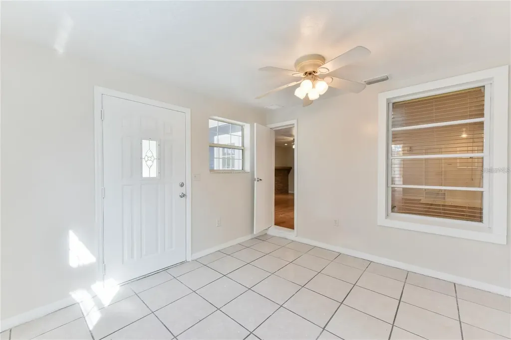 1828 SE Lake Weir Avenue Ocala FL 34471