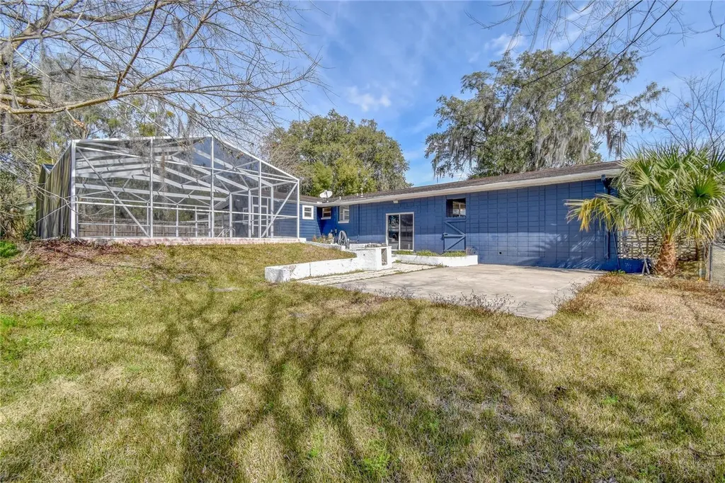 1828 SE Lake Weir Avenue Ocala FL 34471