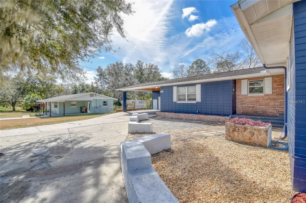 1828 SE Lake Weir Avenue Ocala FL 34471