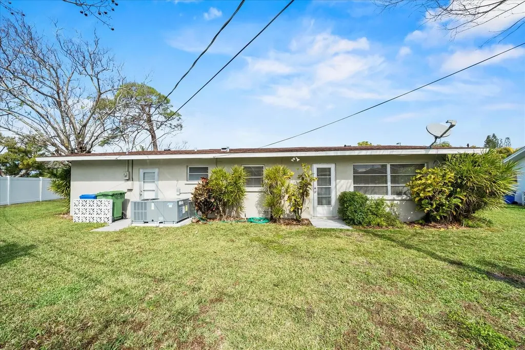 3503 18th Avenue W Bradenton FL 34205