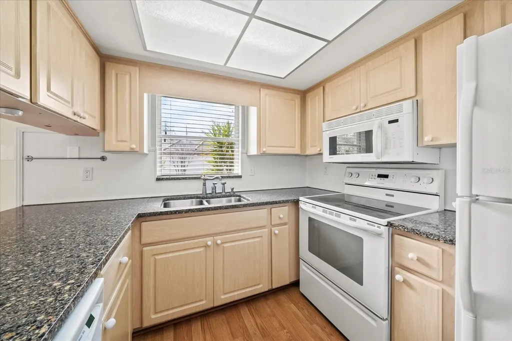 3503 18th Avenue W Bradenton FL 34205