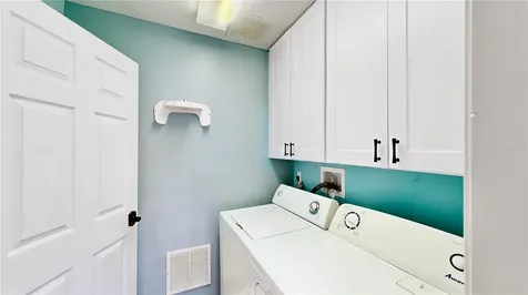 3016 Crystal Creek Boulevard Orlando FL 32837