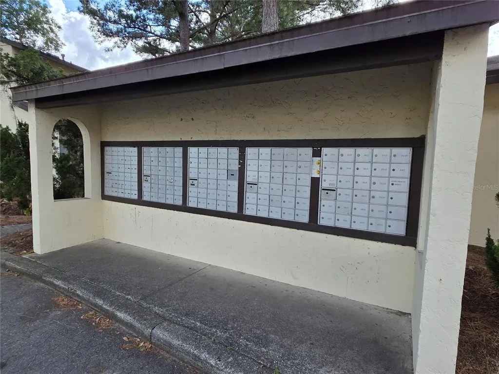 2735 SW 35th Place Gainesville FL 32608