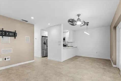 2735 SW 35th Place Gainesville FL 32608