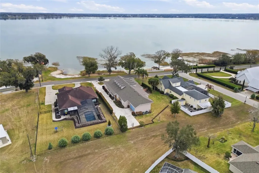2128 Lake Ariana Boulevard Auburndale FL 33823