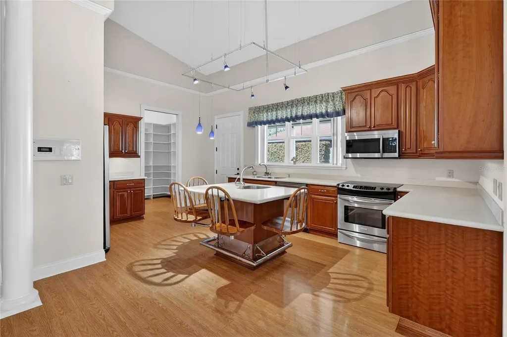 2128 Lake Ariana Boulevard Auburndale FL 33823