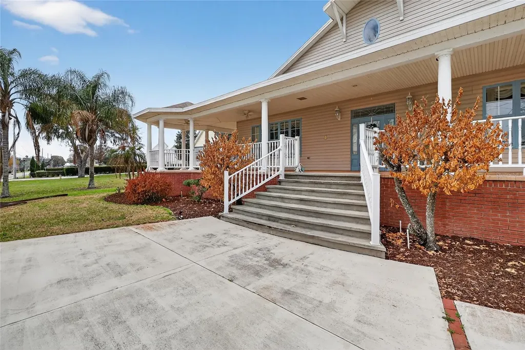 2128 Lake Ariana Boulevard Auburndale FL 33823