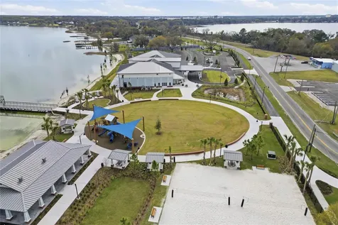 2128 Lake Ariana Boulevard Auburndale FL 33823