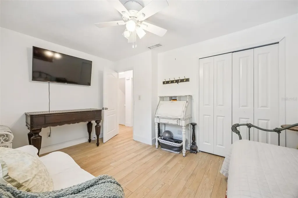 2218 Elizabeth Avenue Orlando FL 32804