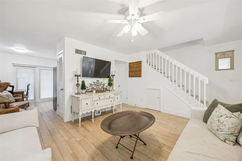 2218 Elizabeth Avenue Orlando FL 32804
